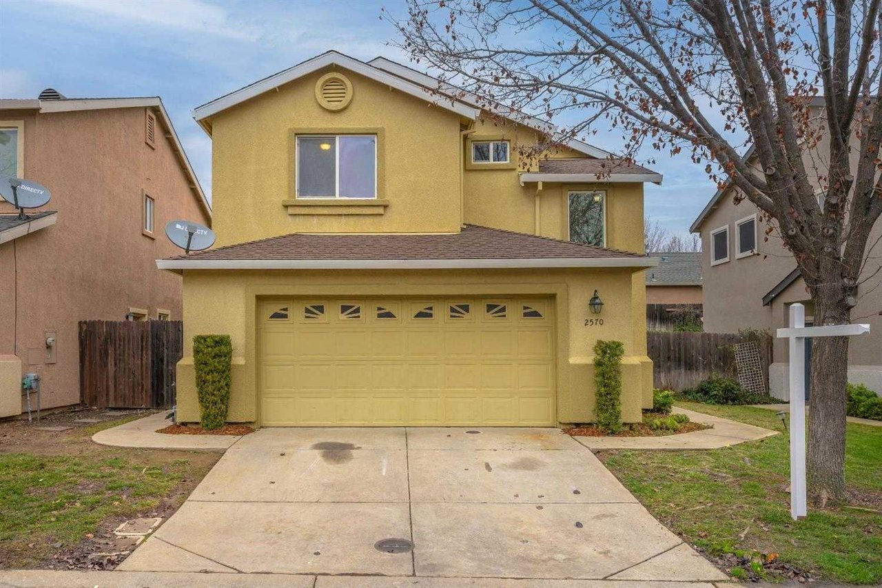 2570 Chesapeake Bay Circle