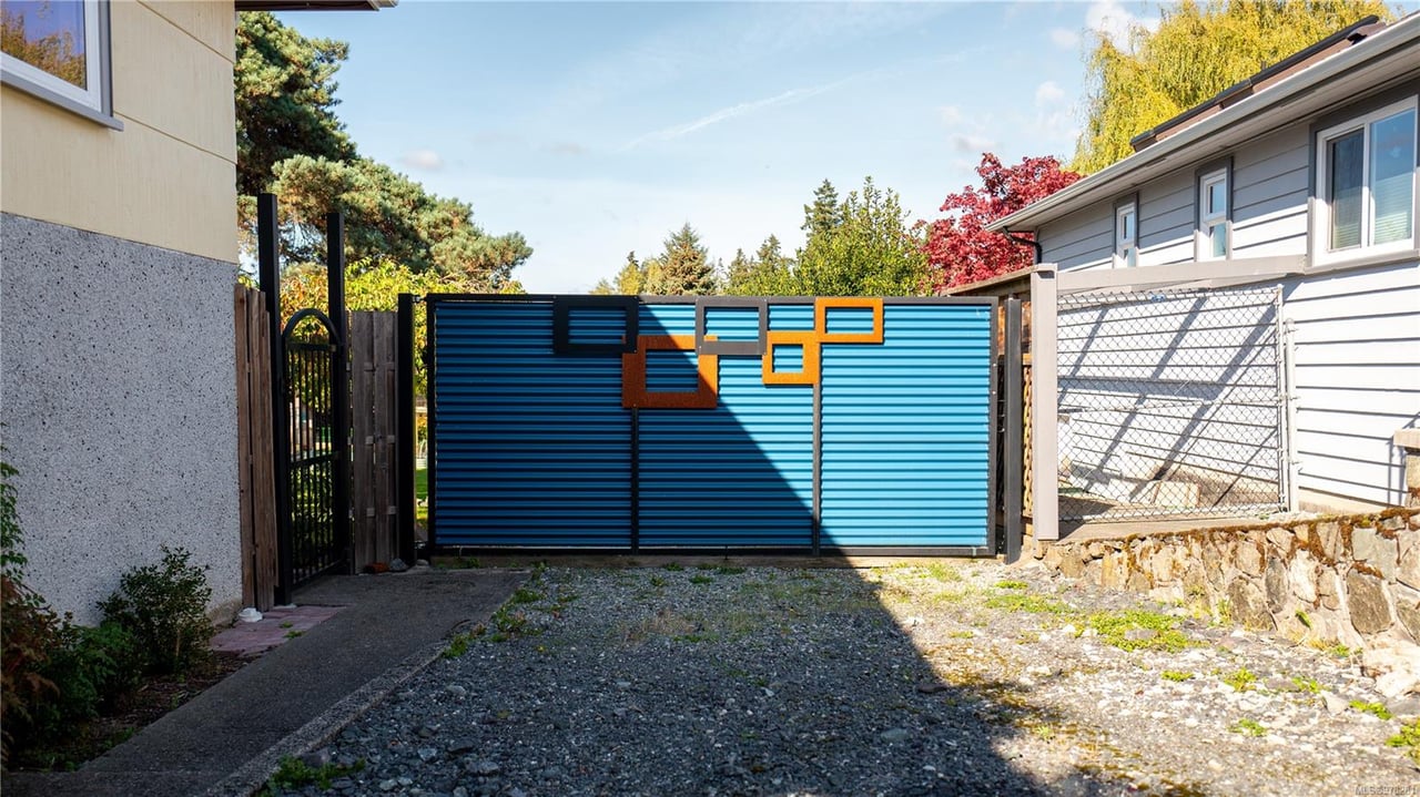 27 Jedburgh Rd