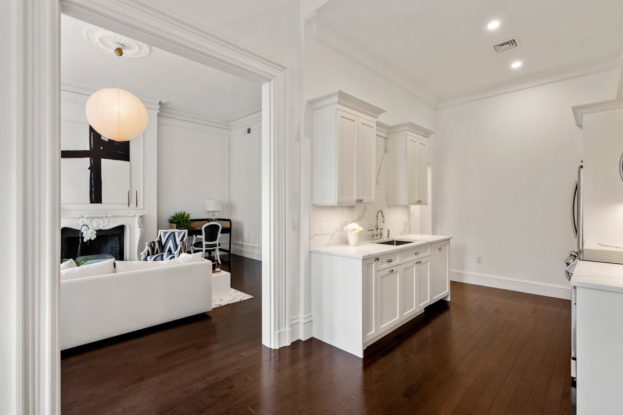 Exceptional Newly Renovated Back Bay Residence