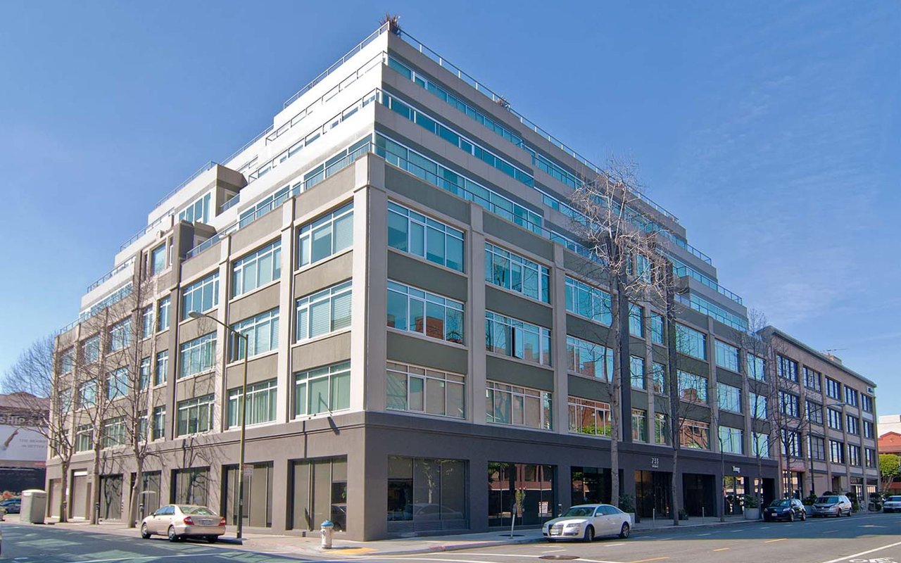 733 Front St, #211