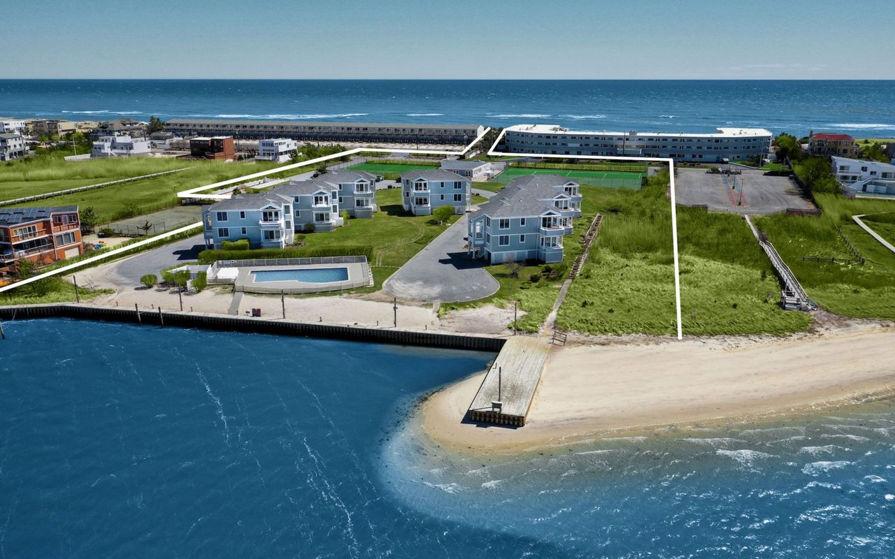 580 Dune Rd, #7