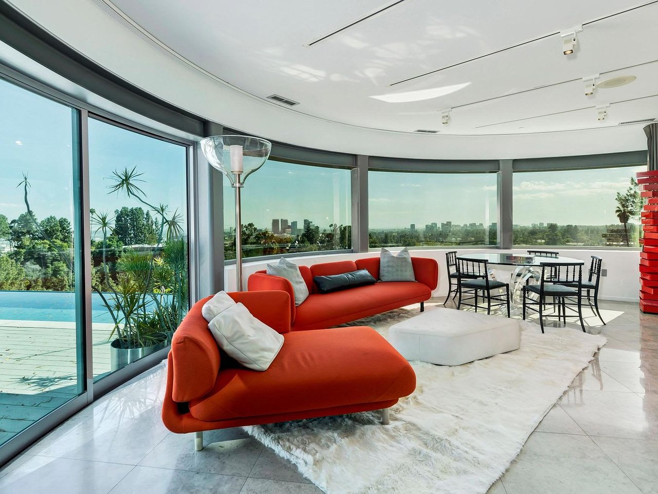 Estate Opulent