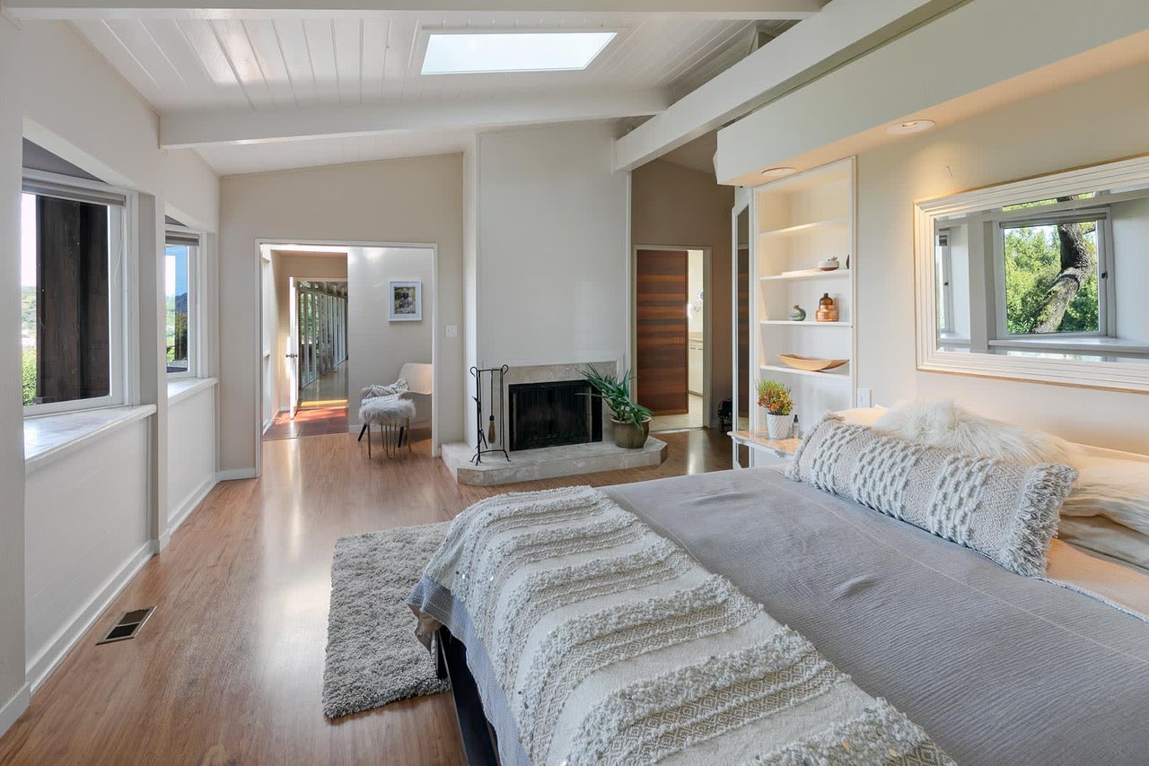 40 Crest Avenue, San Anselmo