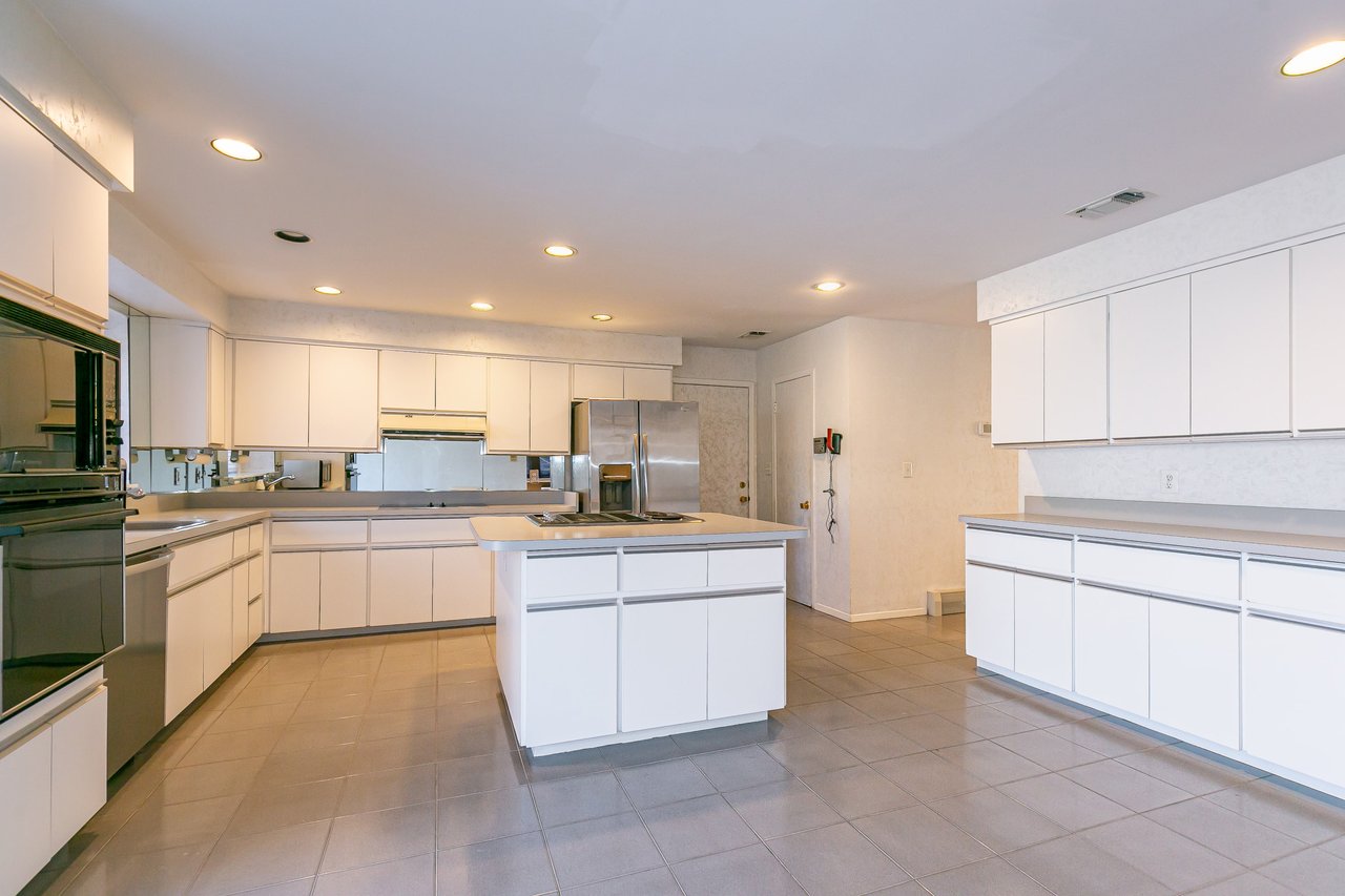 50 Juniper Lane, Muttontown