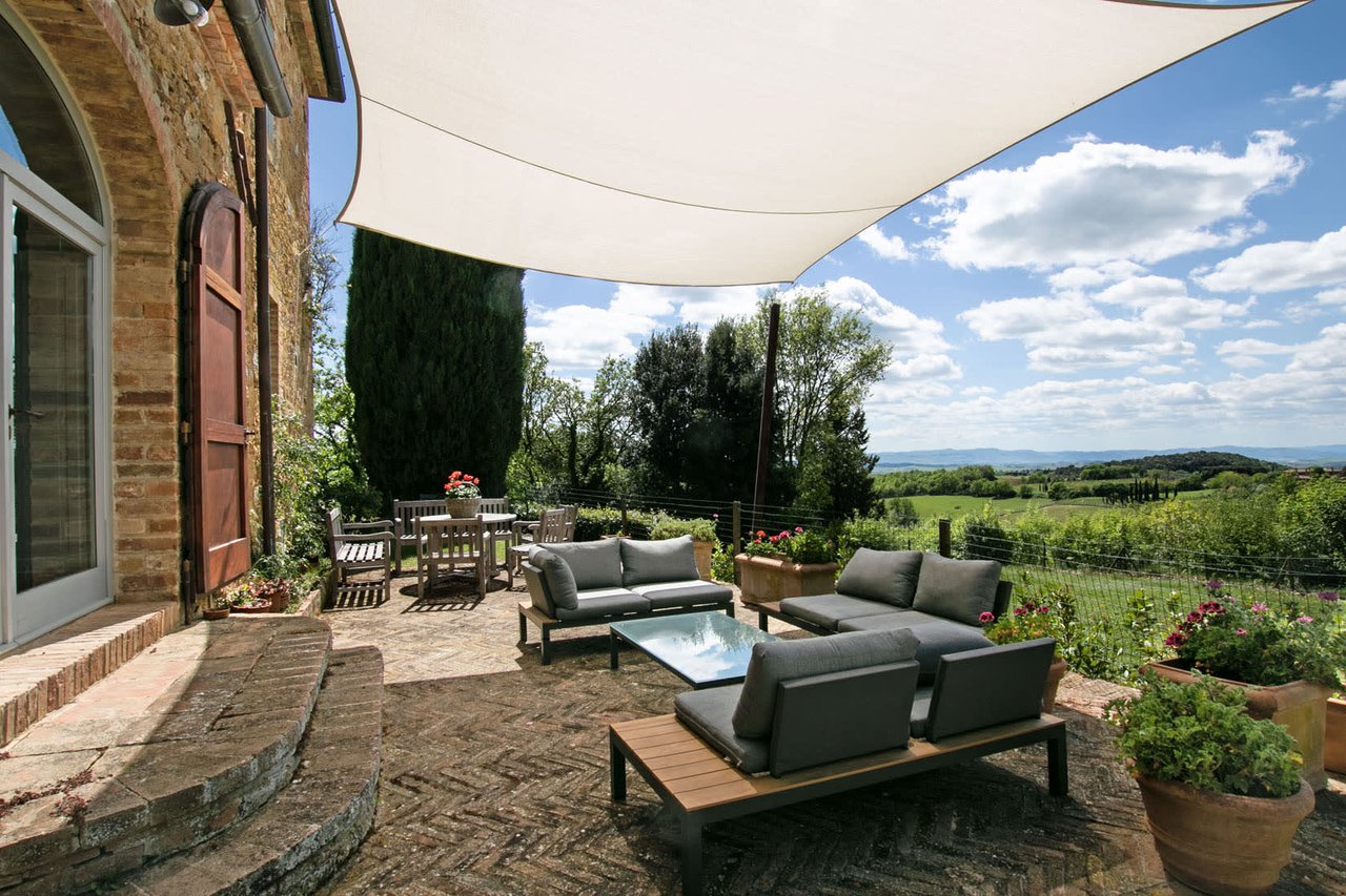 TENUTA RUSTICHELLO “Superb property for sale in the municipality of Montalcino” 