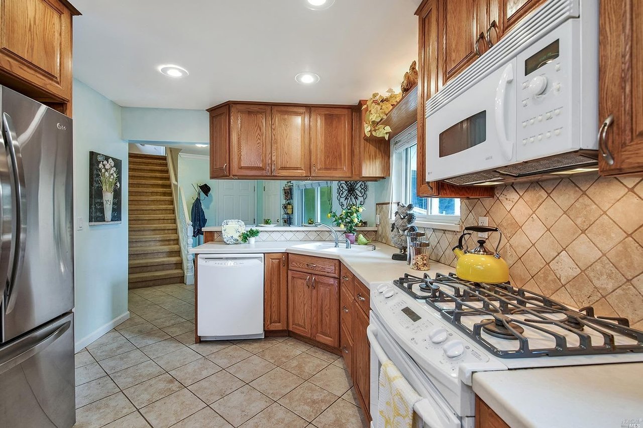 1105 I St