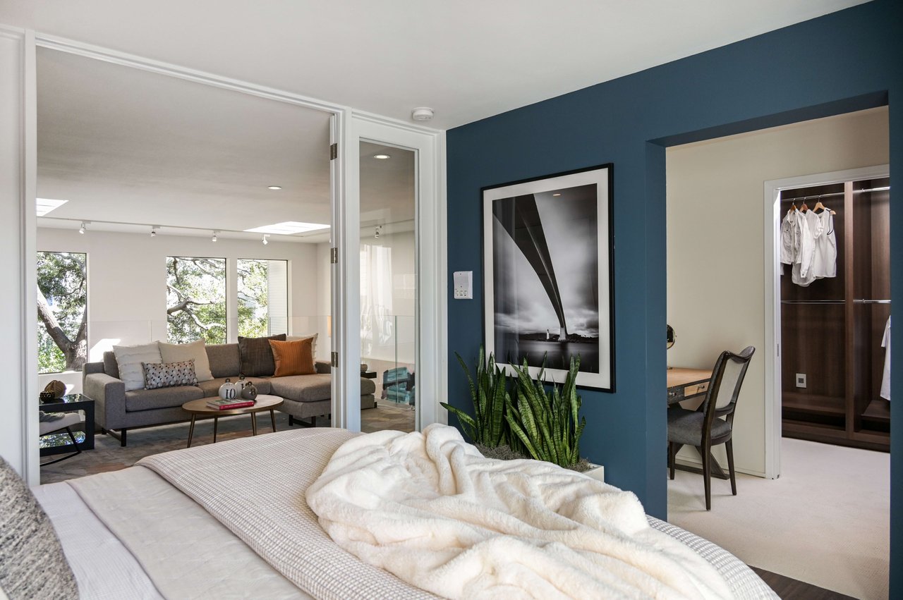 Stylish Duplex Penthouse Steps to Alta Plaza