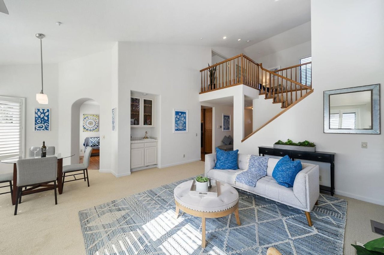 13 Tulip Ln