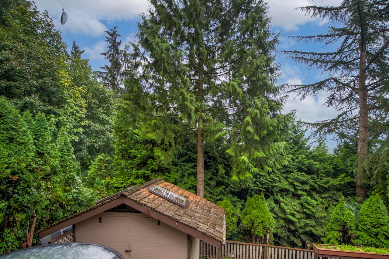 1305 Charter Hill Dr