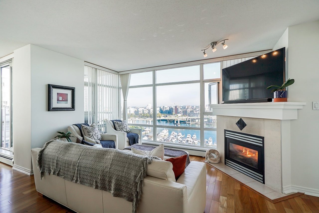 1199 Marinaside Crescent, #1902