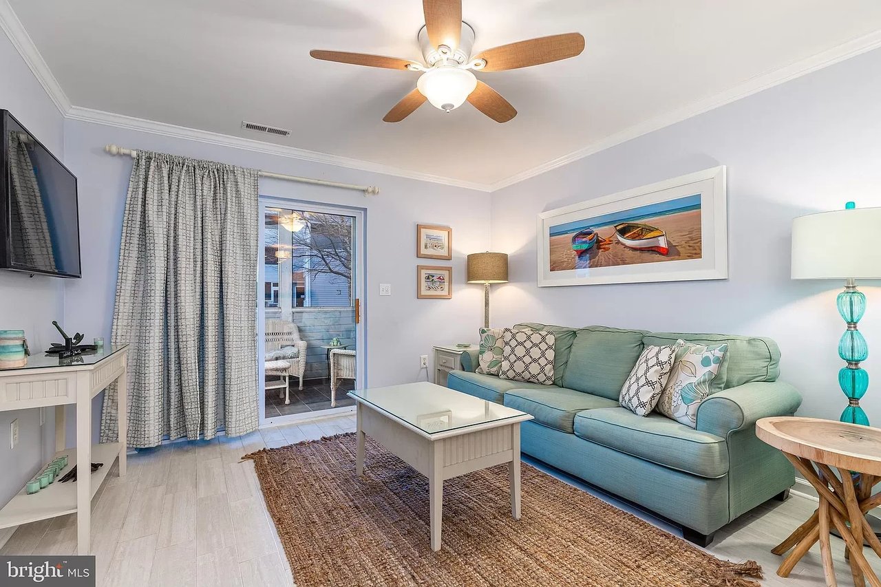 3600 Sanibel Cir #3604