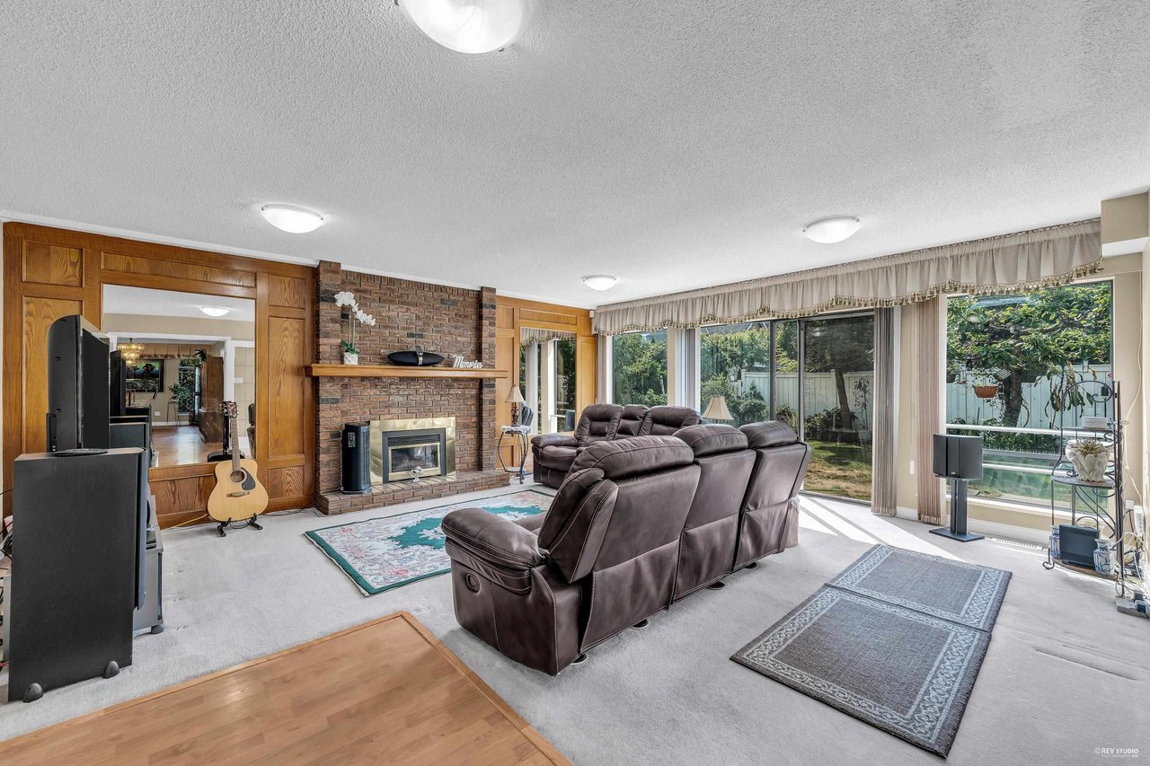 11280 Mellis Dr