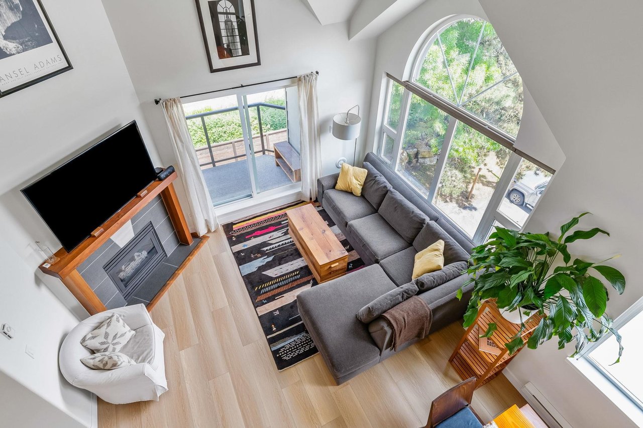 312-1466 Pemberton Ave