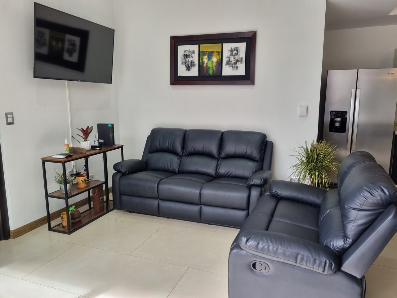 Contemporary Walk to Beach Home, Uvita, Puntarenas