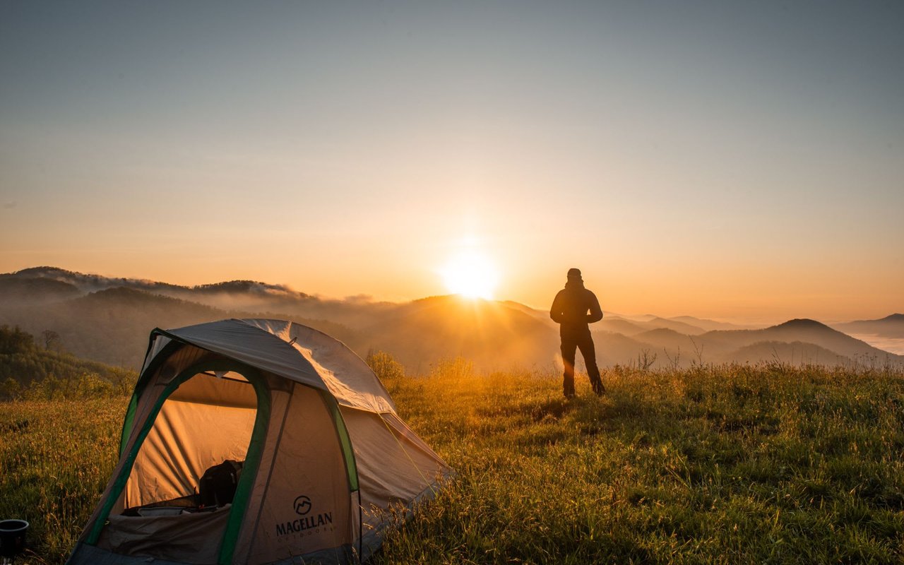 How do Summer Holidays Impact the Ideal Time to List?