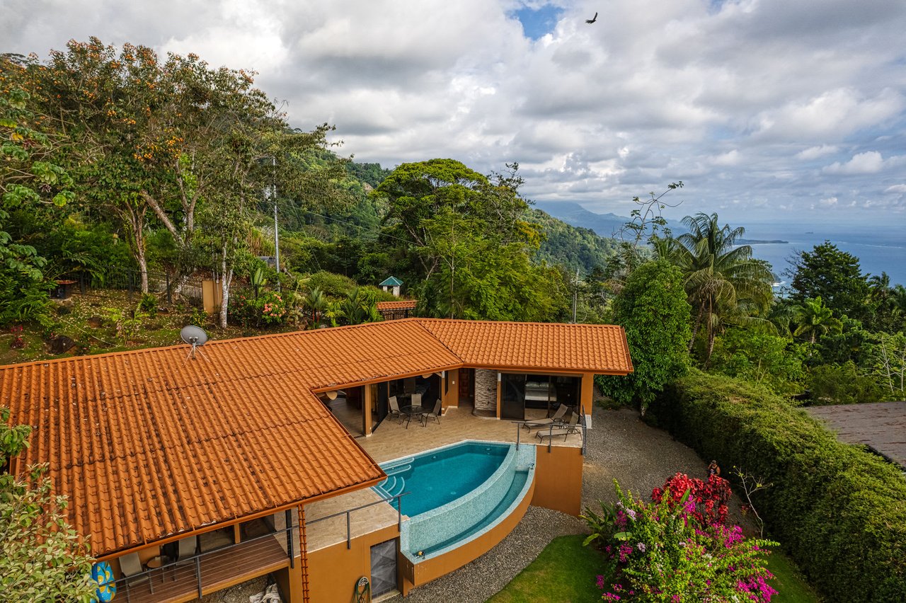 Ocean View 3 Bedroom and 2.5 Bath Home in Sought After Escaleras, Dominical