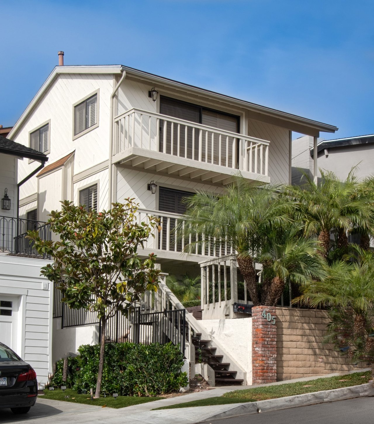 405 Heliotrope Avenue