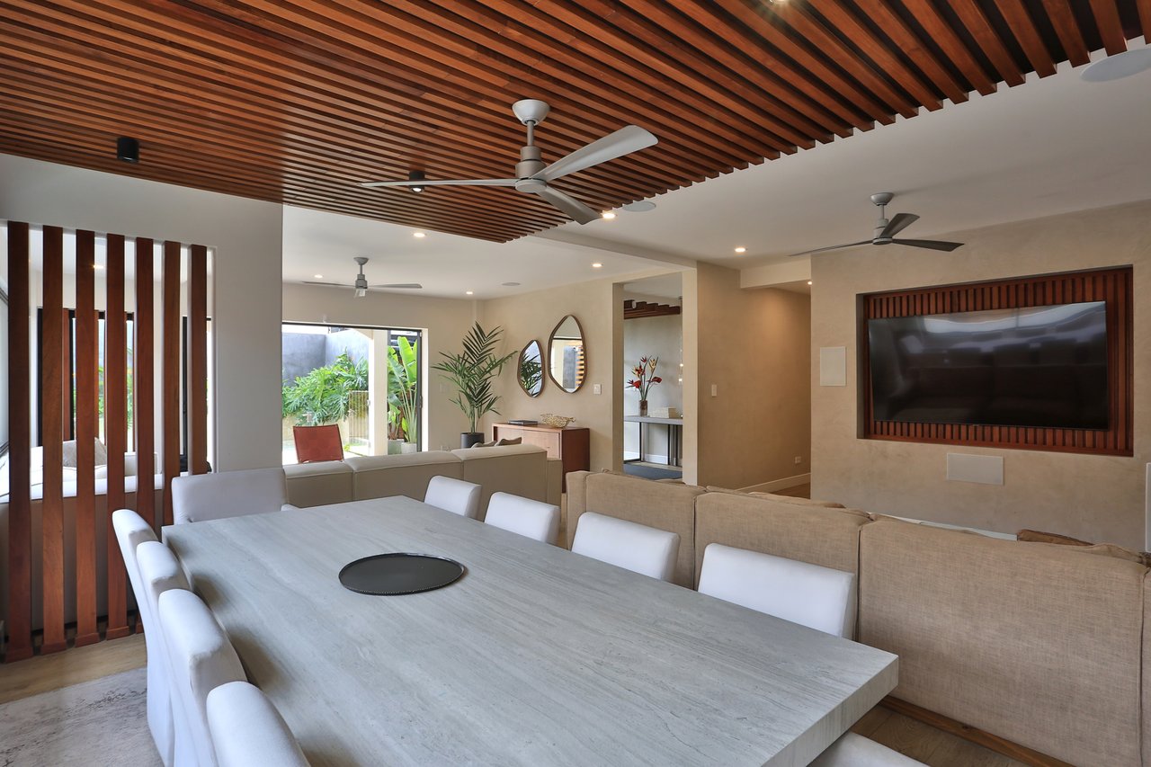 Remodeled Contemporary View Home, Escazu, San Jose