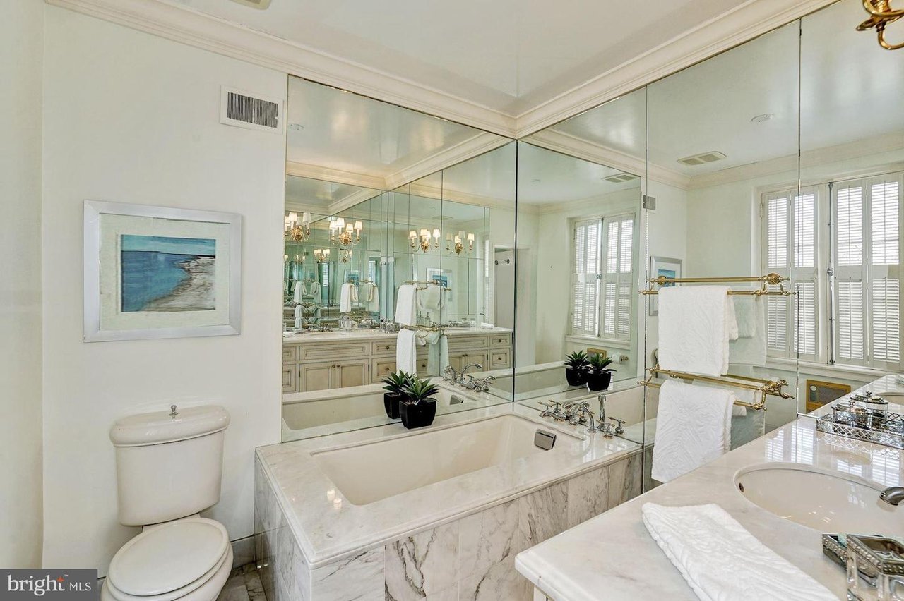 84 Kalorama Cir NW