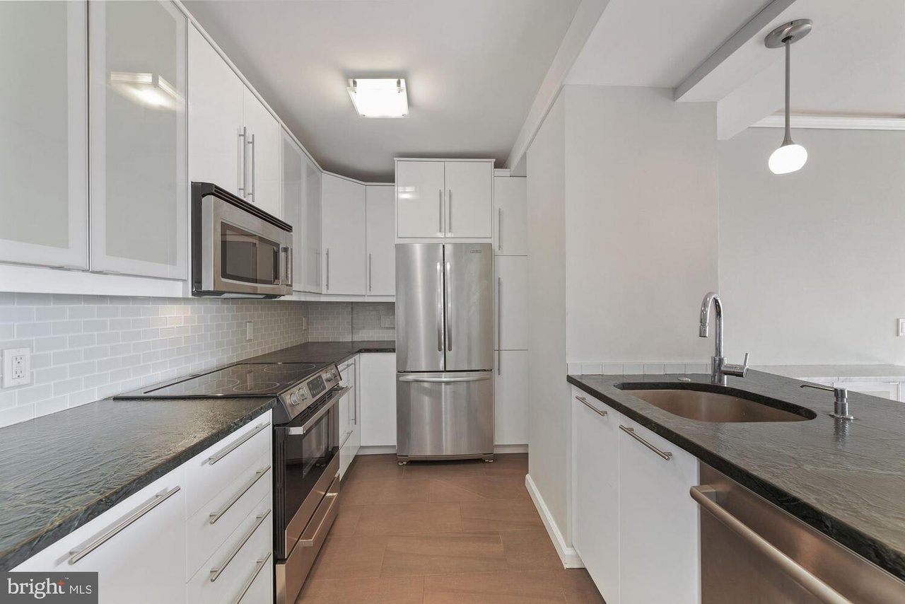 1301 Delaware Ave SW #N714