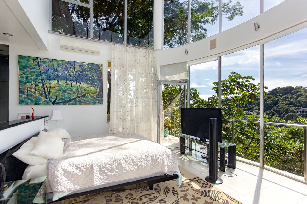 Solar Powered Hilltop Estate, Manuel Antonio, Puntarenas