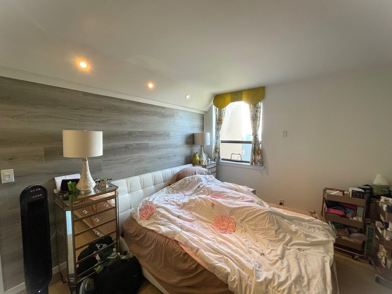 702-1737 Duchess Ave