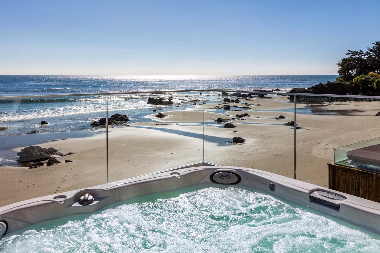 CONFIDENTIAL LUXURY LEASE