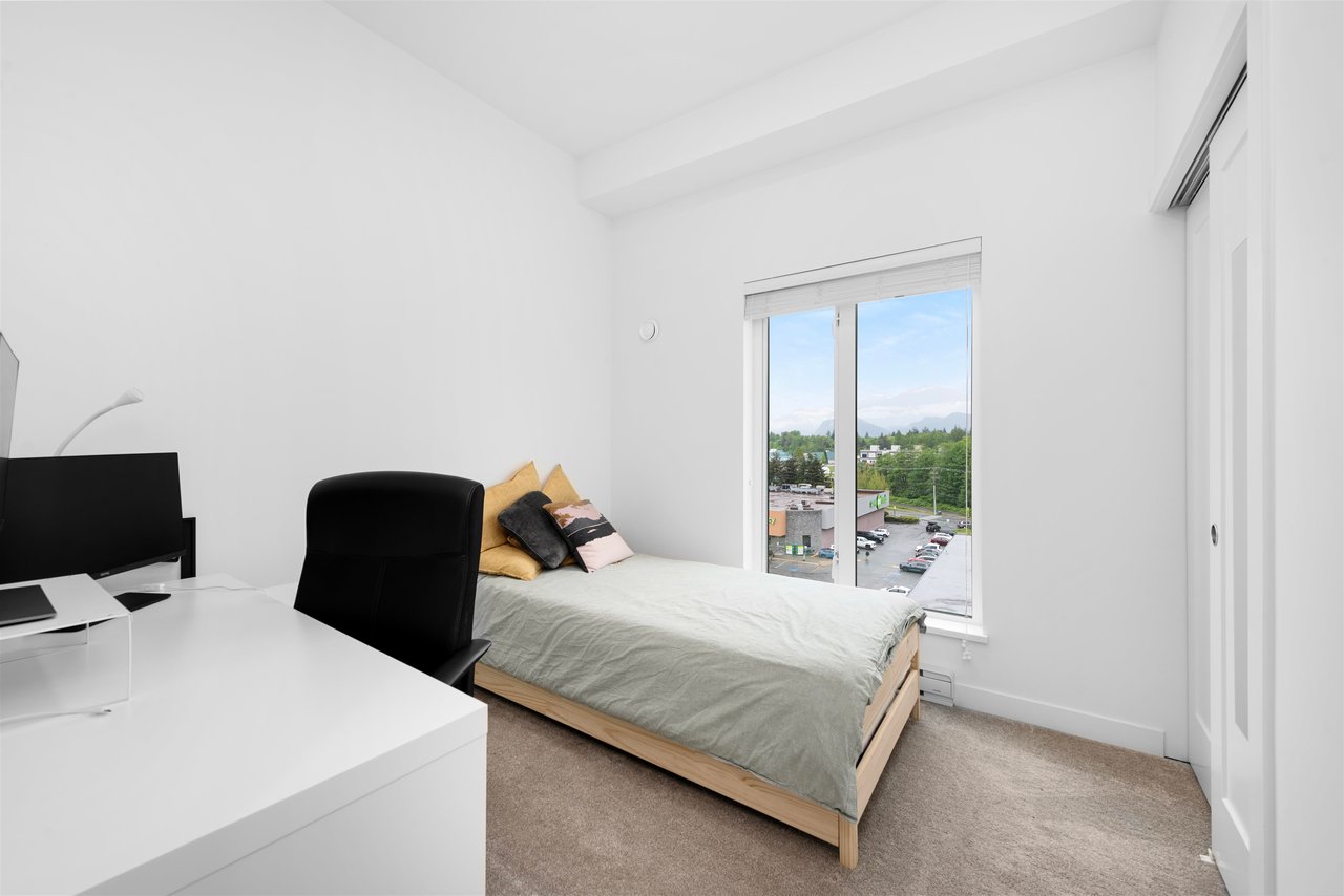 606-1365 Pemberton Ave