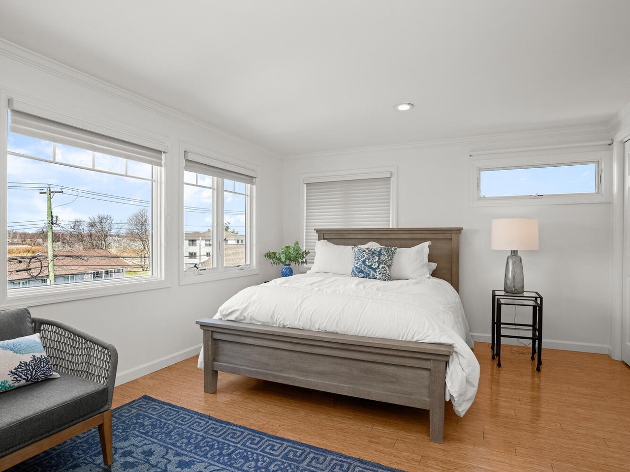 1141 Fairfield Beach Road, Fairfield