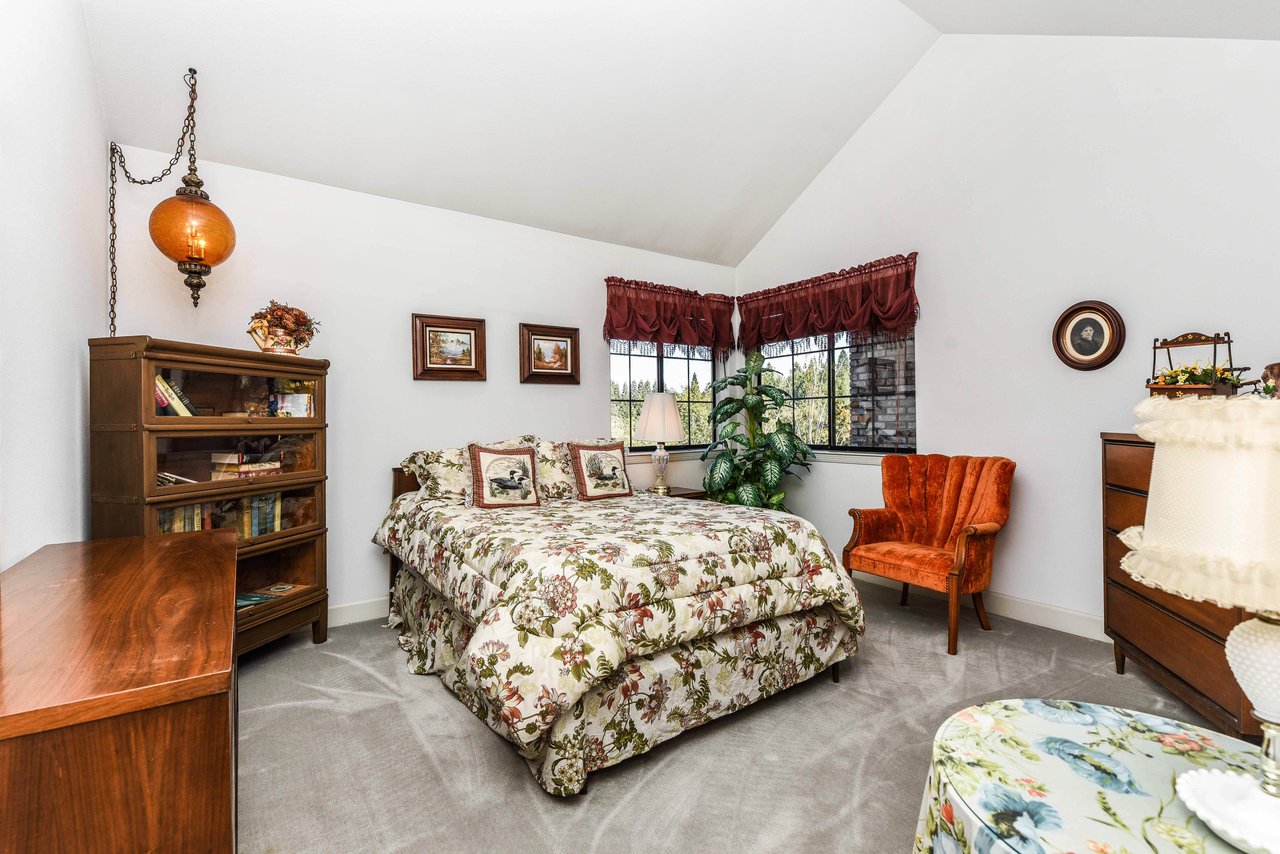 Fantastic Opportunity to buy in Alamo!