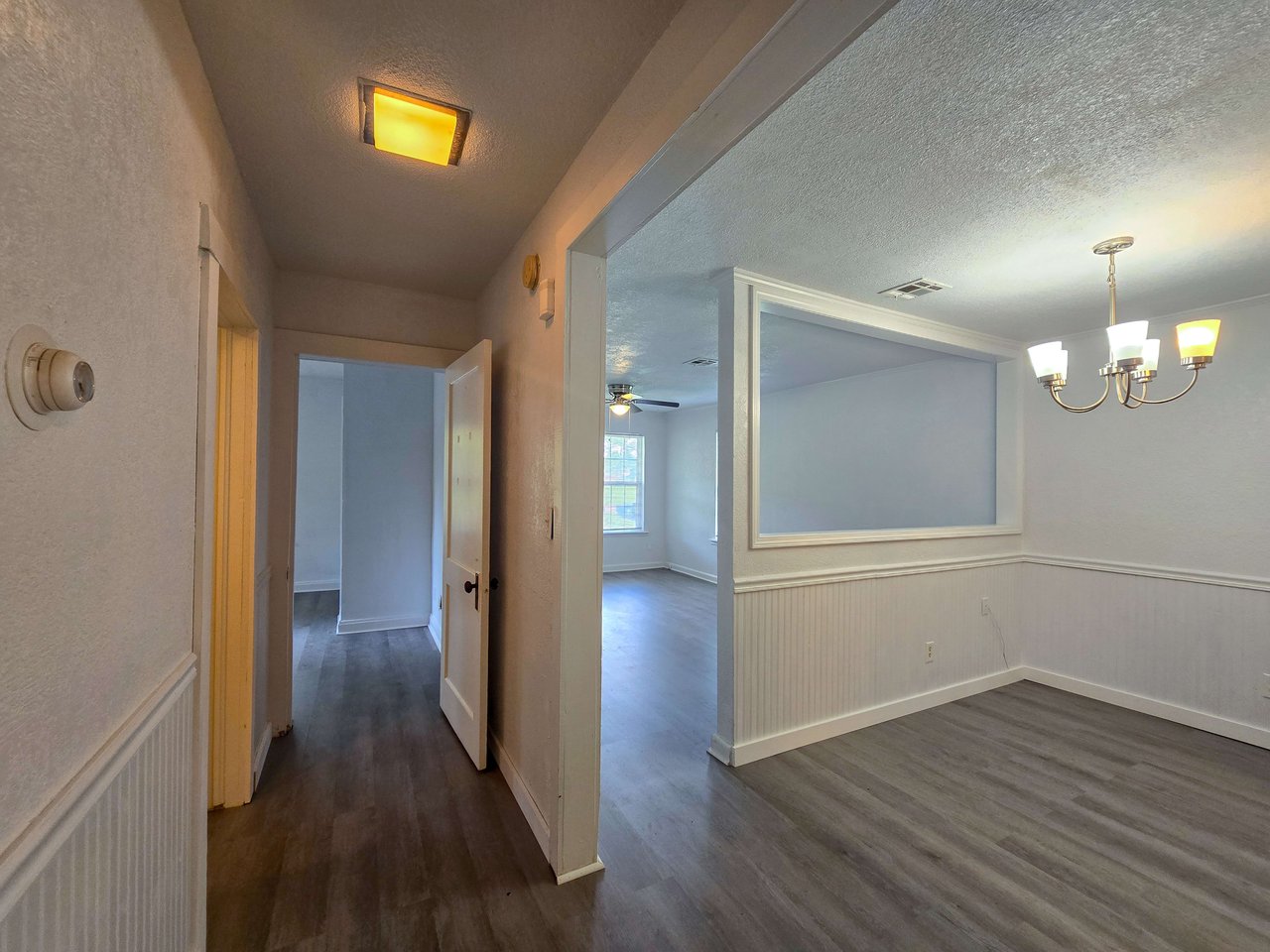 209 E Main St