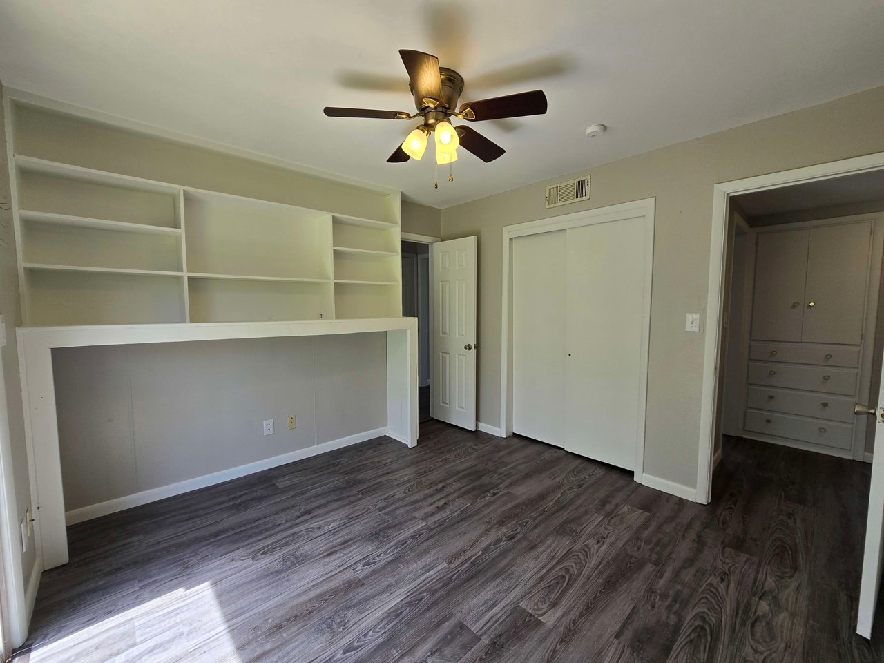 518 W Park 