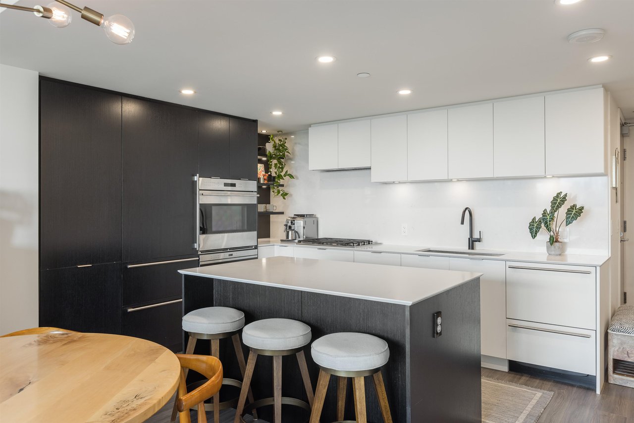 505-210 E 5th Ave