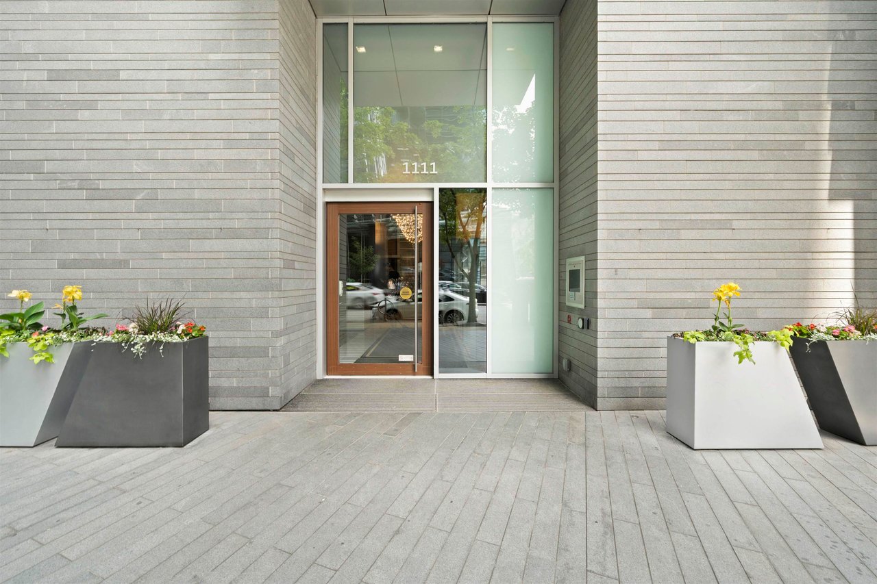 1608-1111 Alberni St