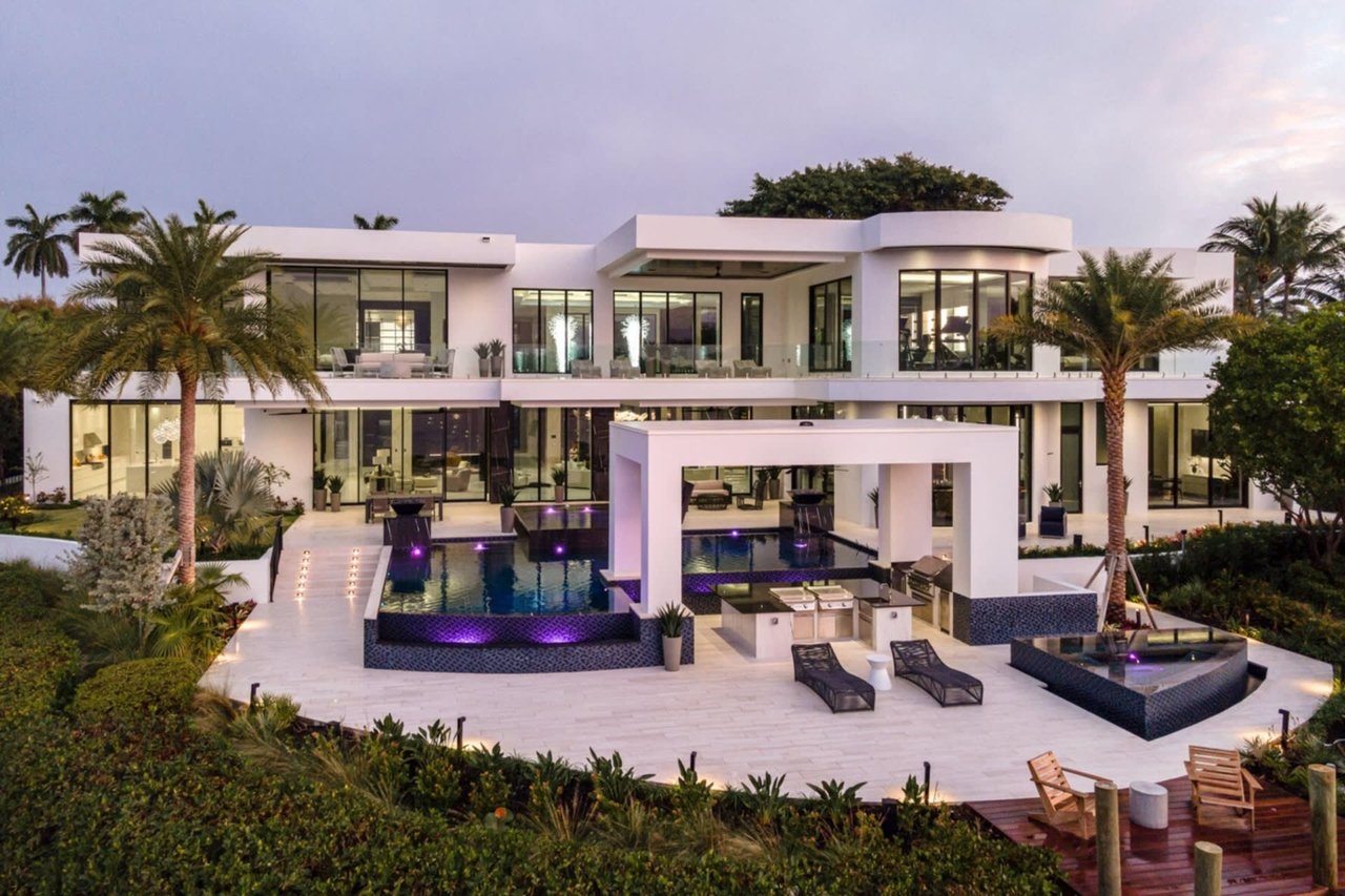 5 Stunning Manalapan Waterfront Buildings To Keep On Your Radar