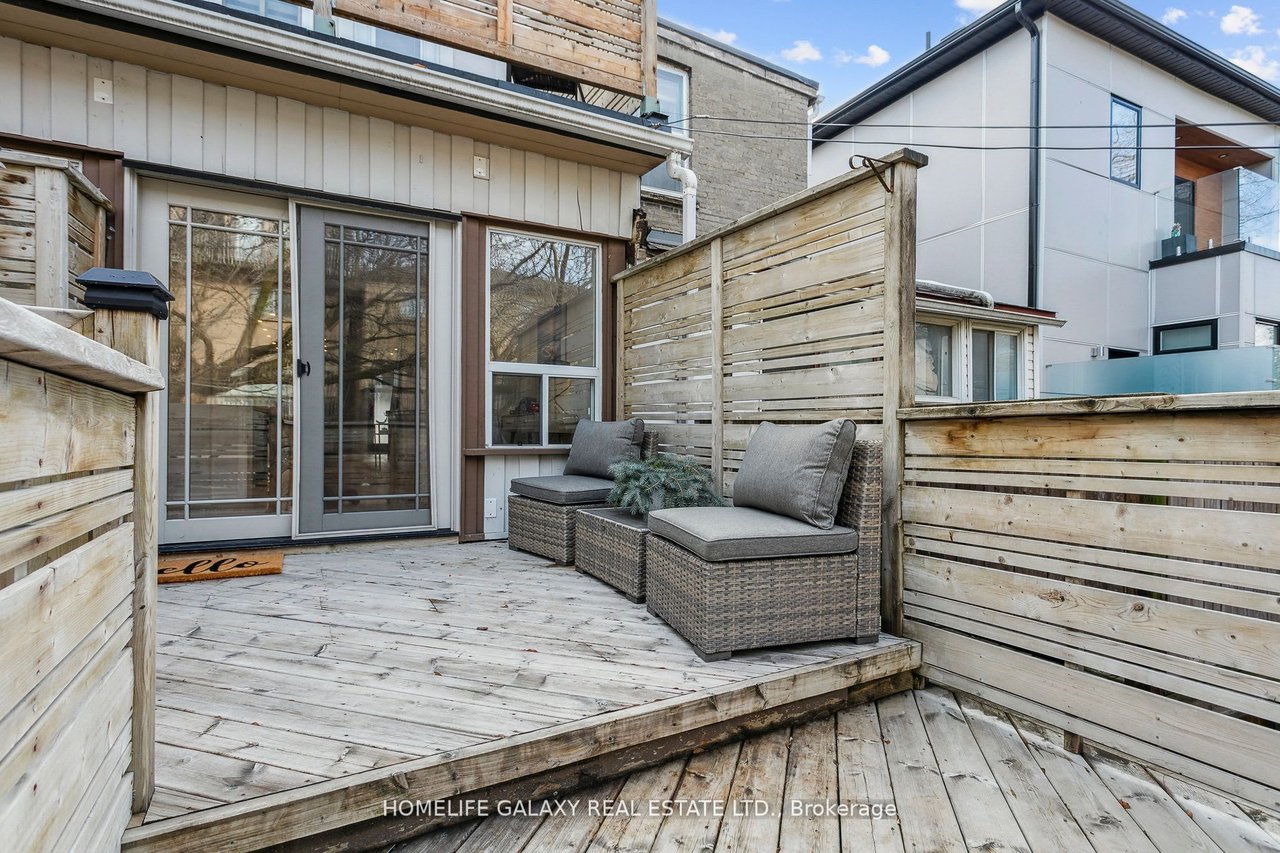 16 Jerome St
