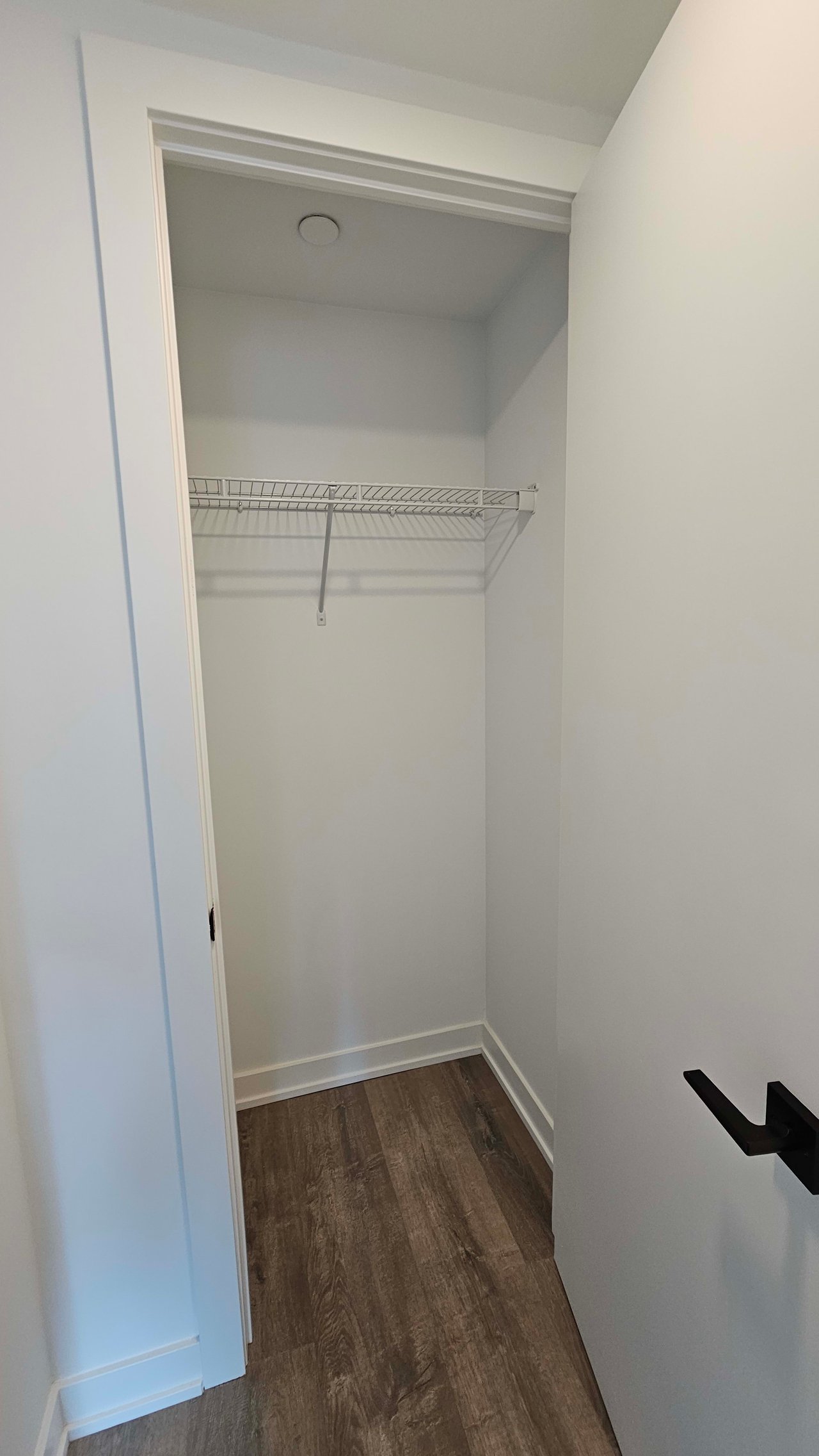 327 King St W Unit: 901