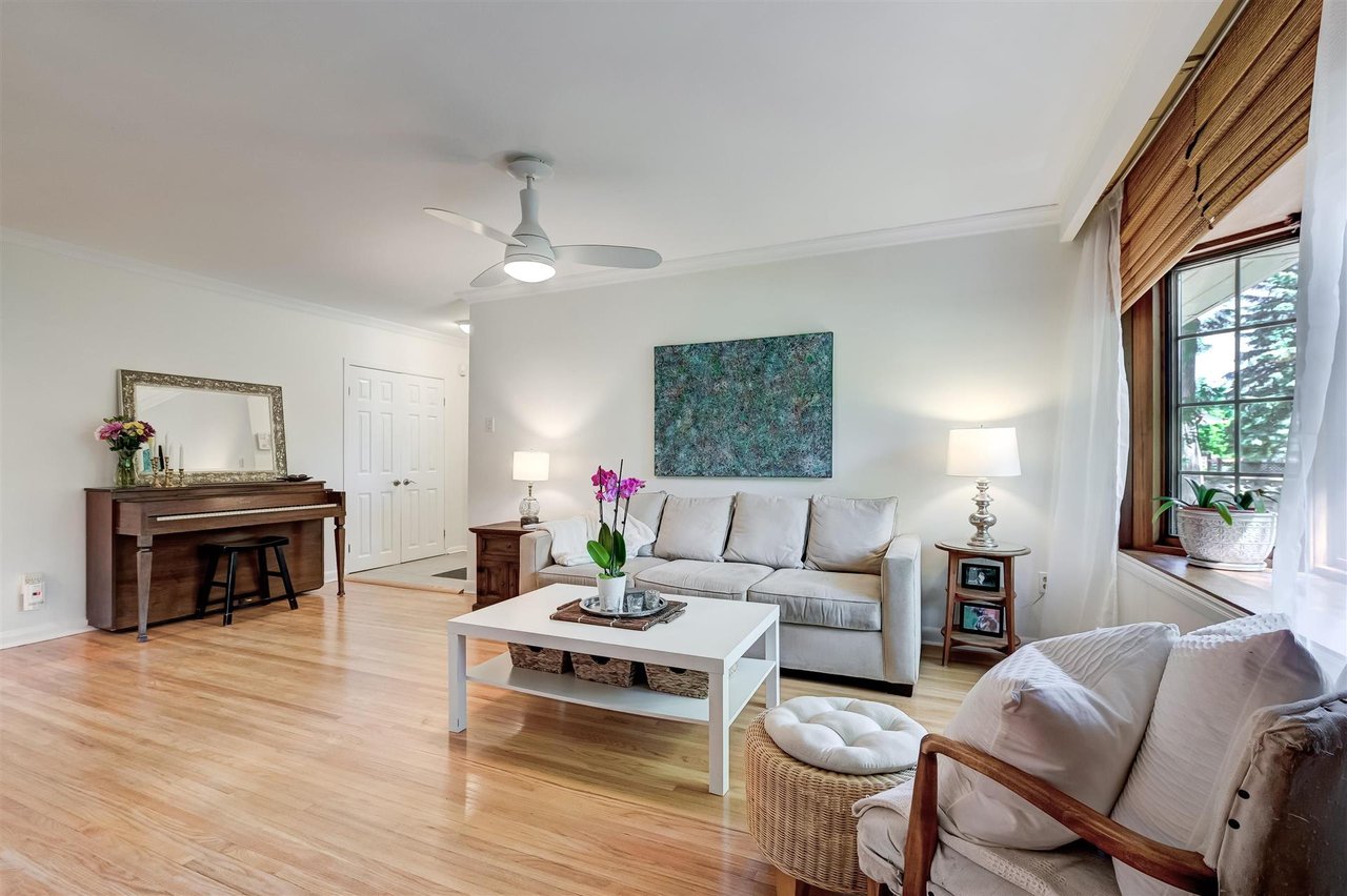 40 Nuffield Dr