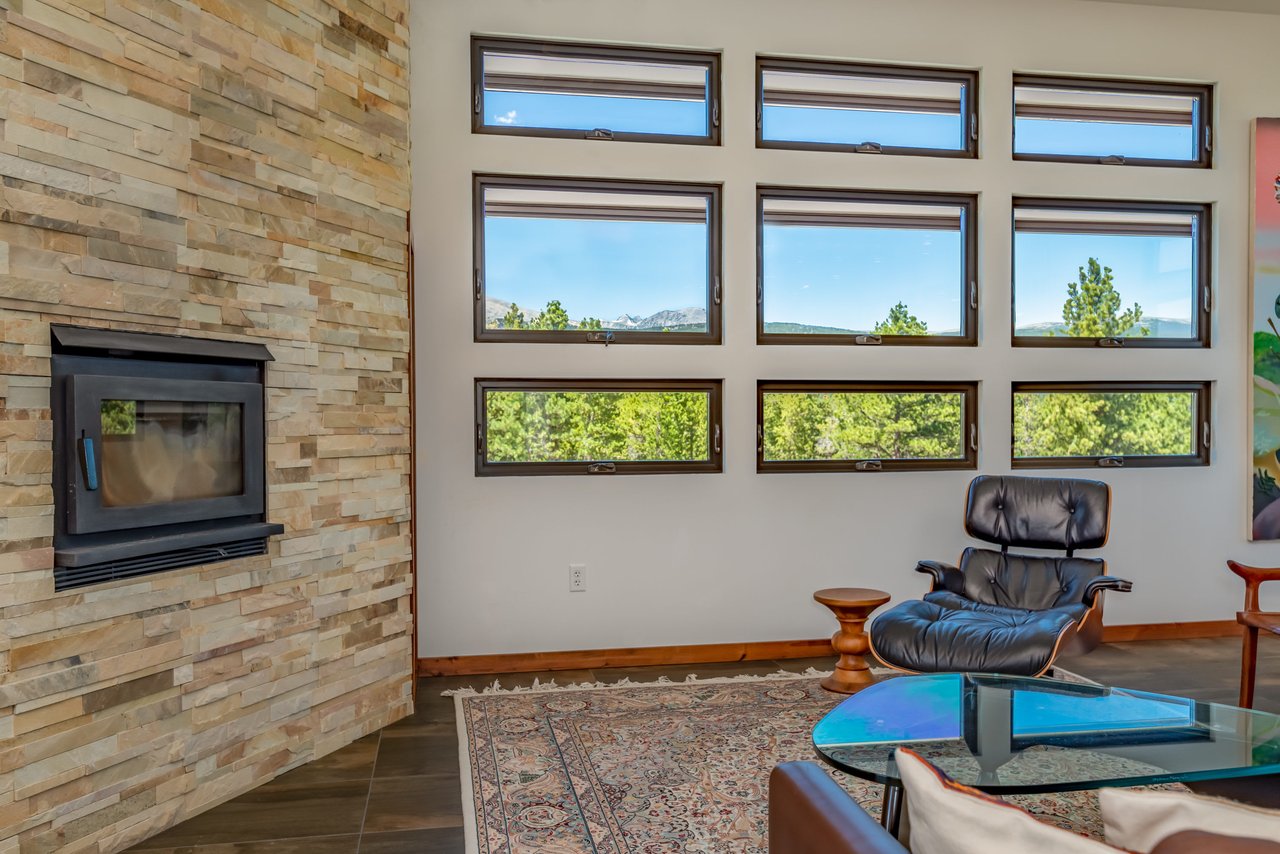 315 Indian Peaks Dr