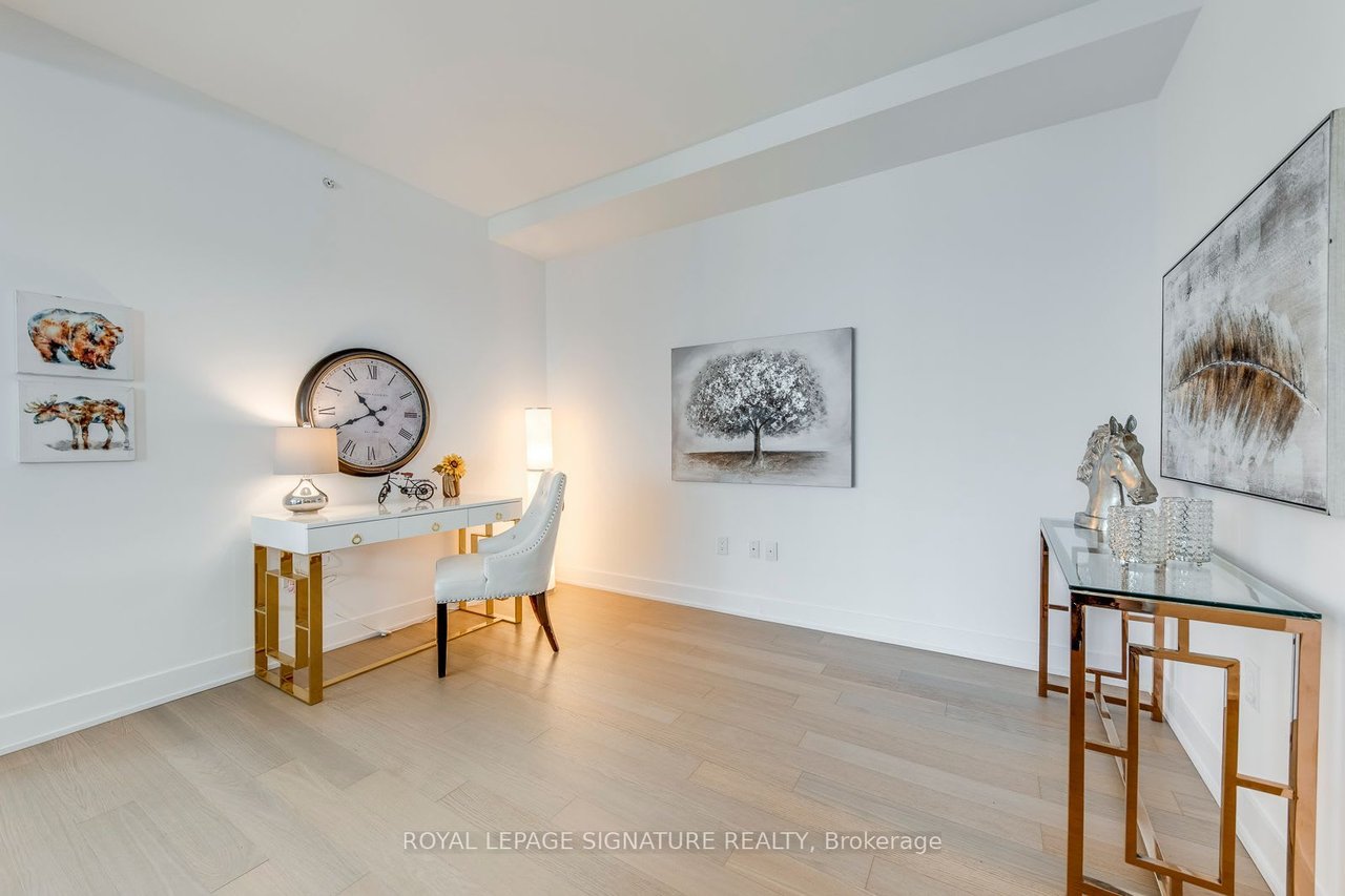 30 Shore Breeze Dr Unit: 819