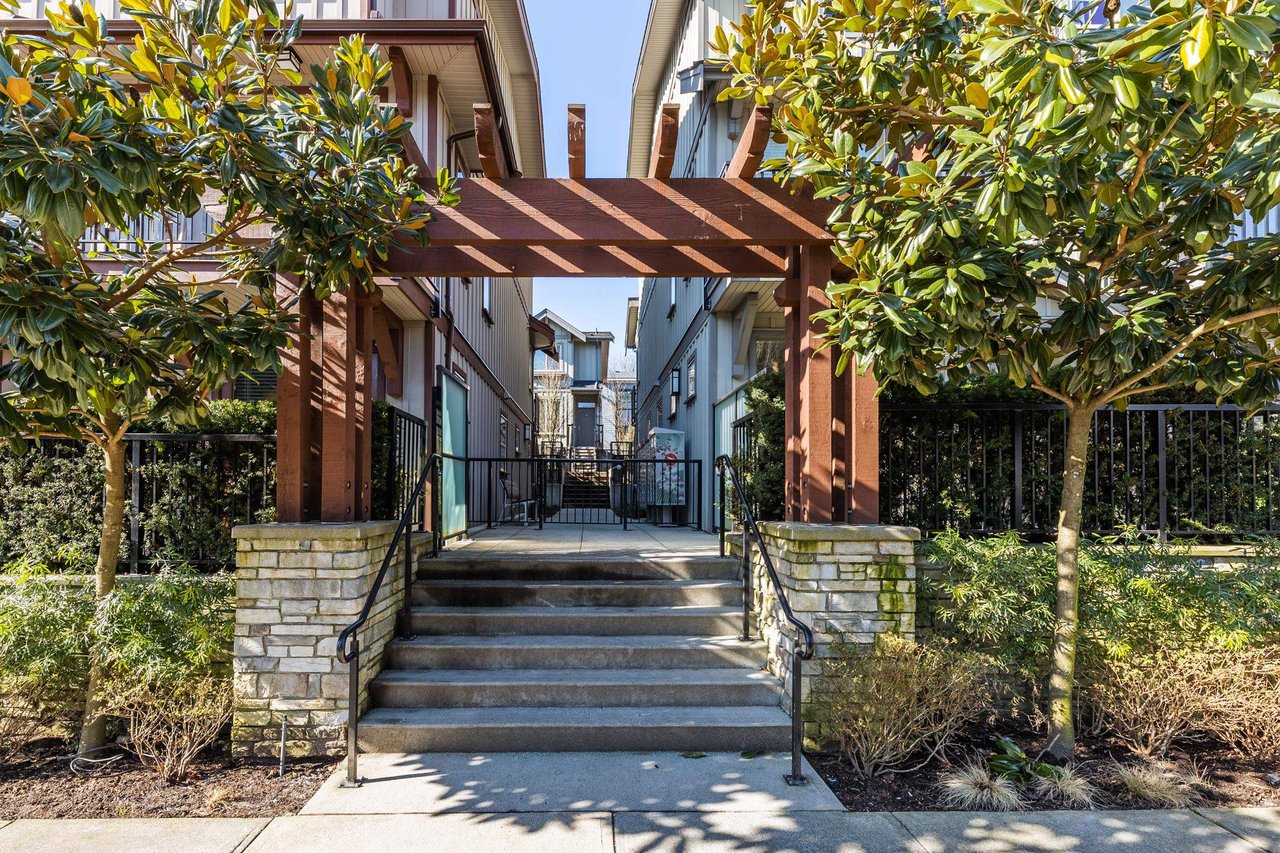 43-433 Seymour River Pl Pl