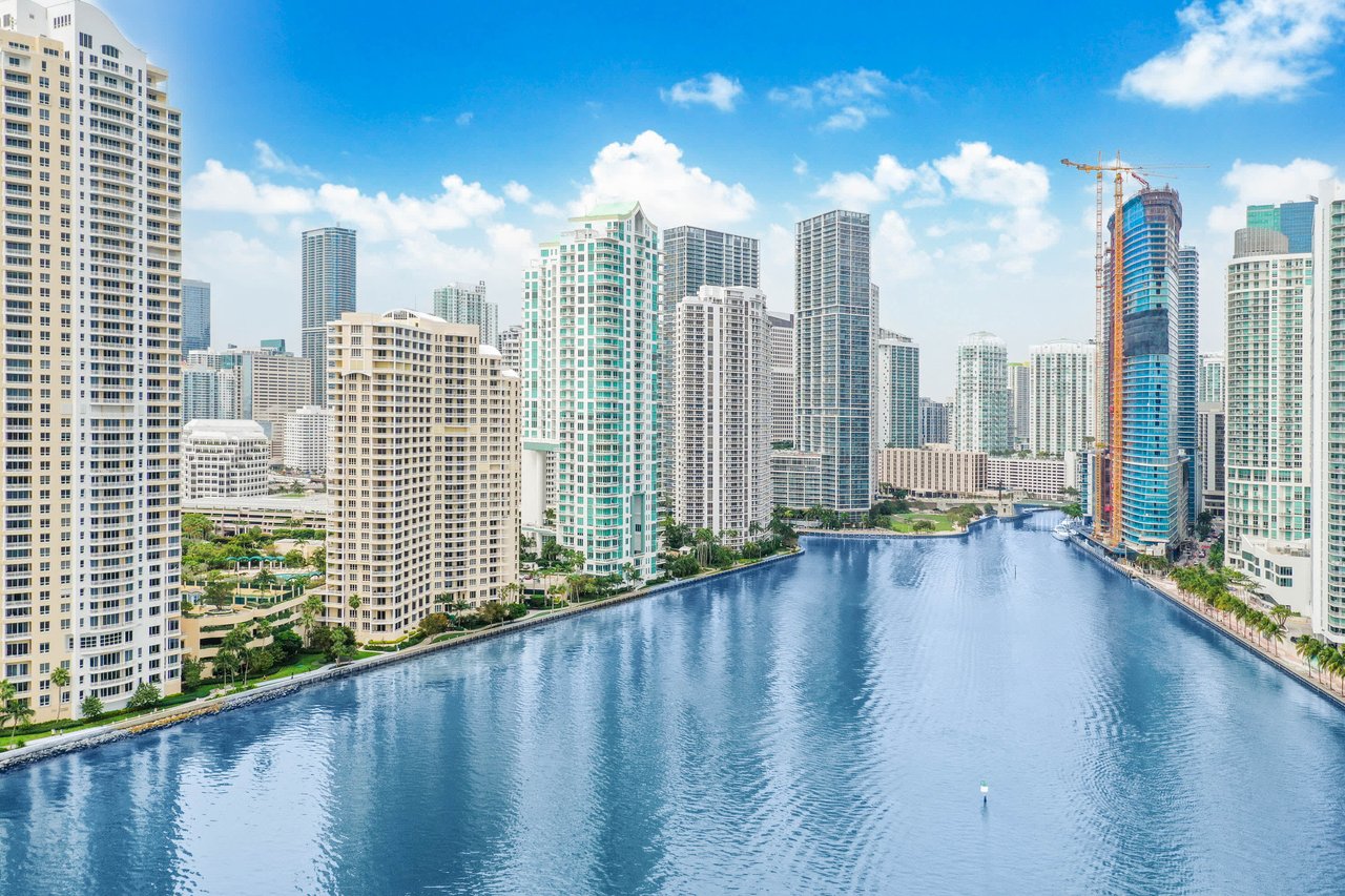 900 Brickell Key Boulevard Unit: 1102