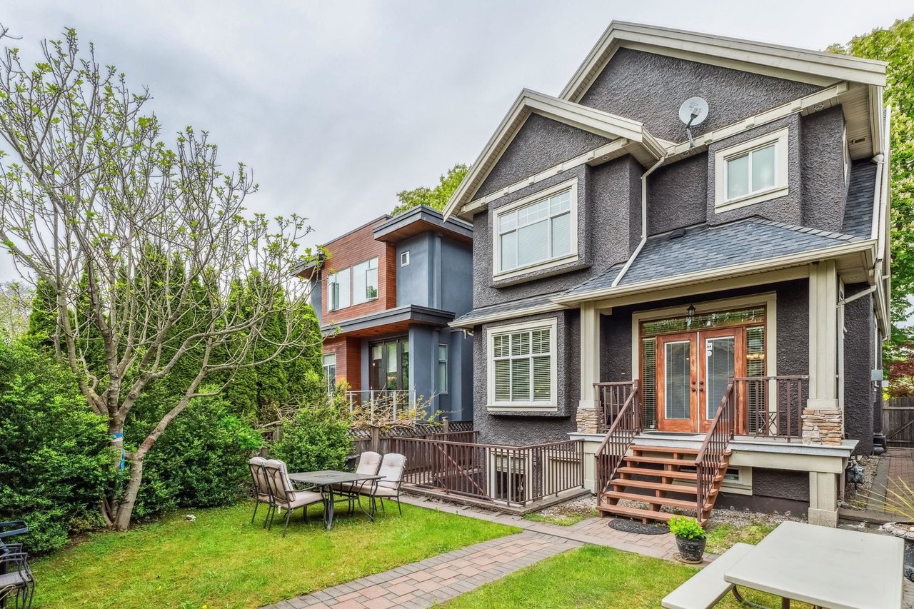 2806 W 12th Ave