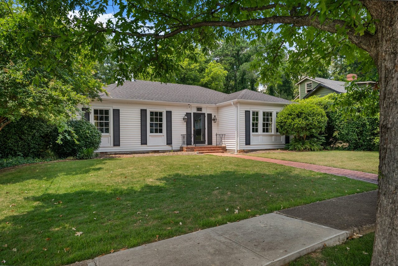 Charming Cottage Near LaGrange College