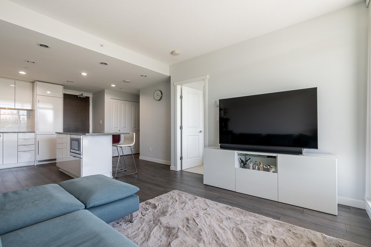 403-2388 Madison Ave