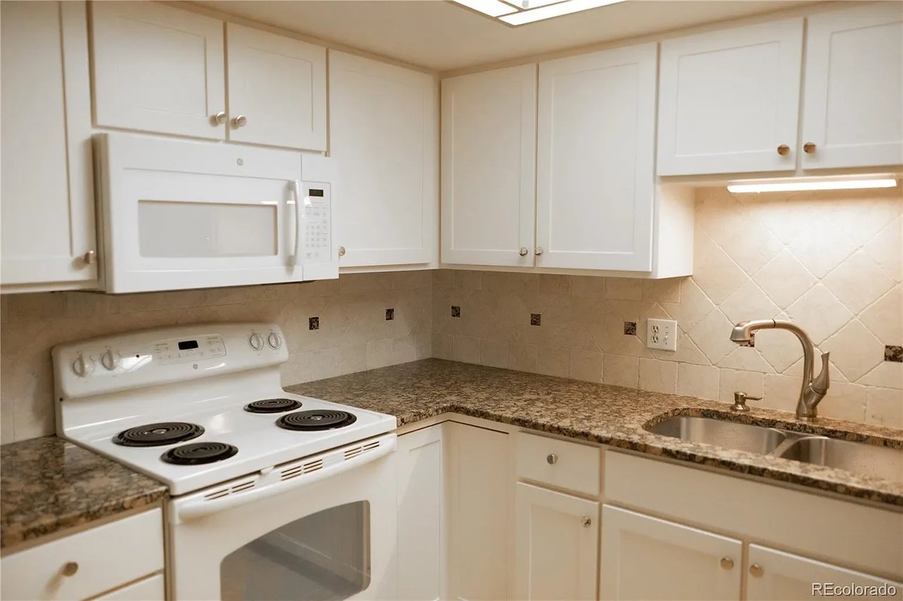 14390 E Marina Drive Unit 207