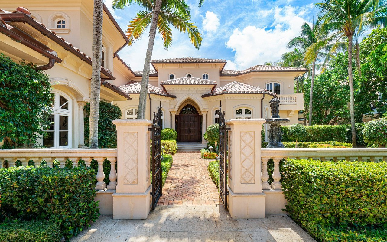 1555 N Ocean Blvd