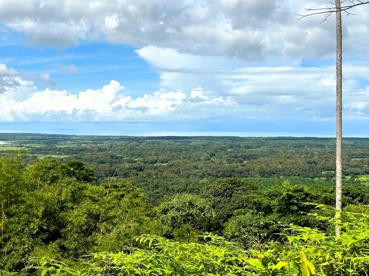 2 Acres Property with 360 Panoramic Views!