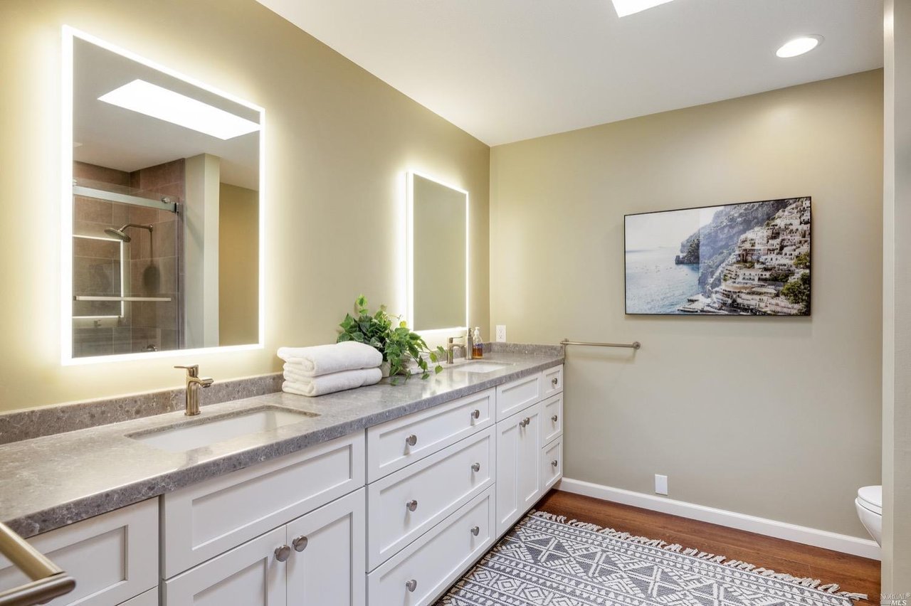 165 Knollwood Drive