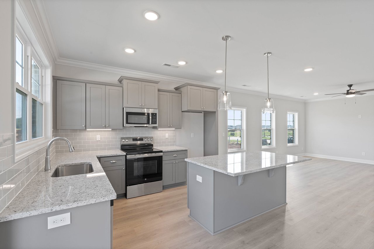 BEAUTIFUL TOWNHOME